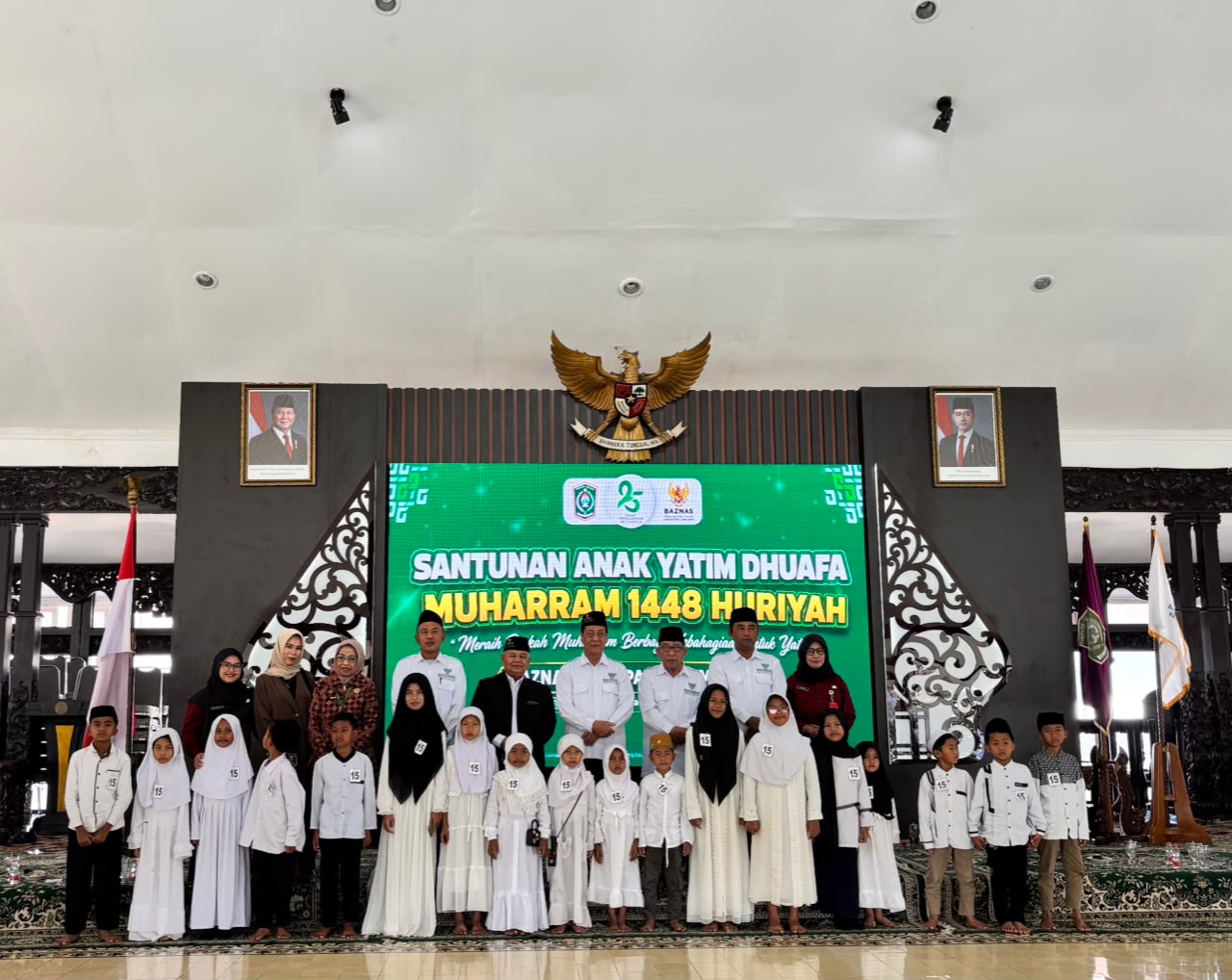Kecamatan Gucialit Dampingi Anak Yatim Hadiri Santunan dari BAZNAS Kabupaten Lumajang