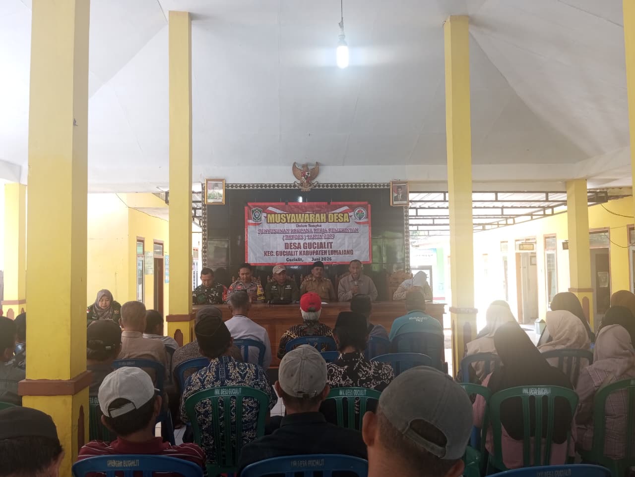 Tim PTPD Kecamatan Gucialit Hadiri Musdes Penyusunan RKPDes Tahun 2027 Desa Gucialit