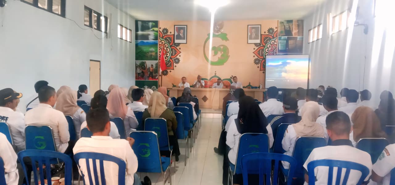 Kecamatan Gucialit Gelar Sosialisasi PPID dan KIM untuk Tingkatkan Keterbukaan Informasi di Desa