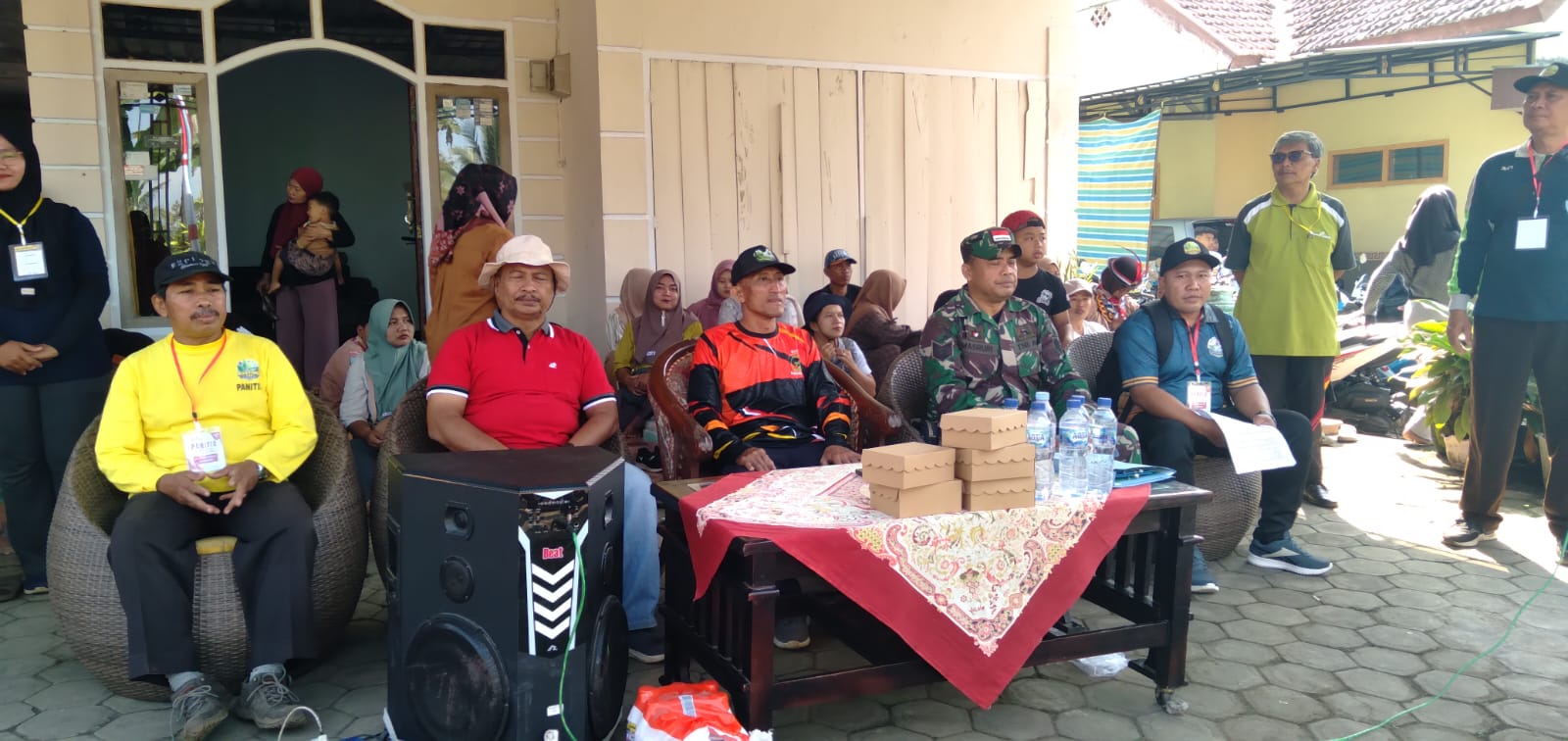 Camat Gucialit Buka Lomba Gerak Jalan, Semarakkan Peringatan HUT Ke-81 Kemerdekaan RI