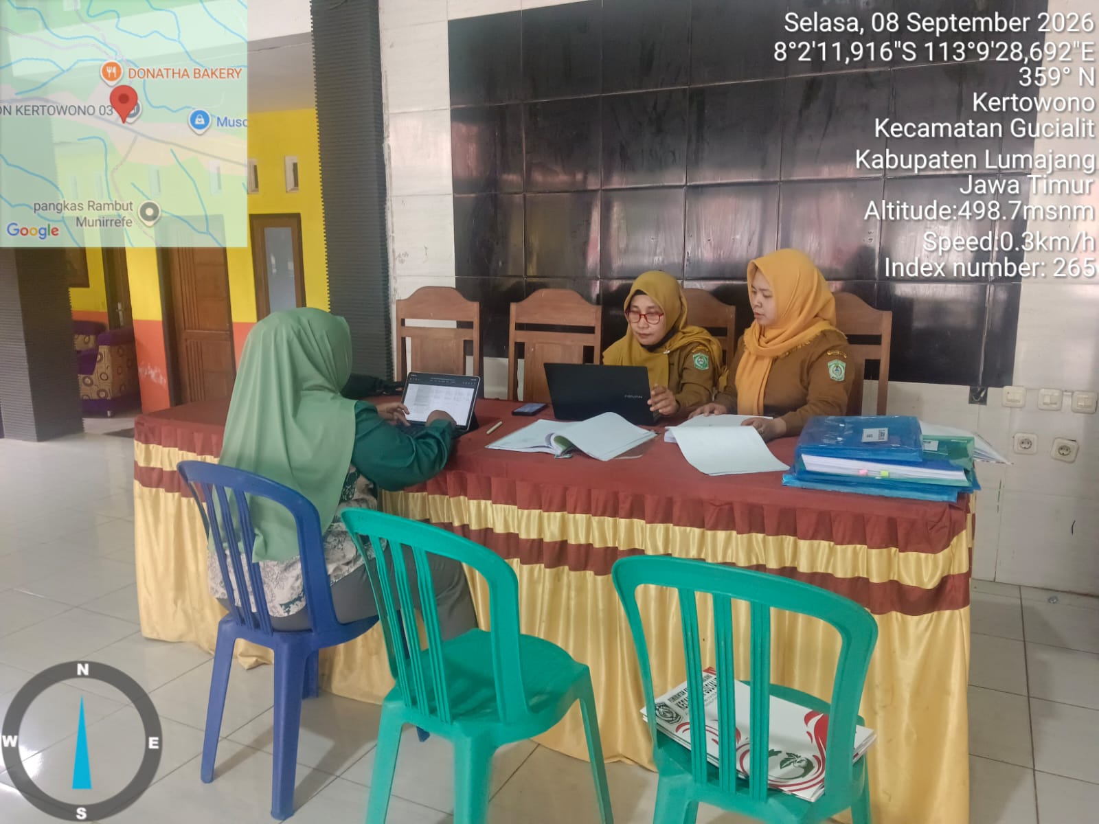 Tim BINWAS Kec.Gucialit Laksanakan Monev Administrasi Desa dan BPD di Desa Kertowono