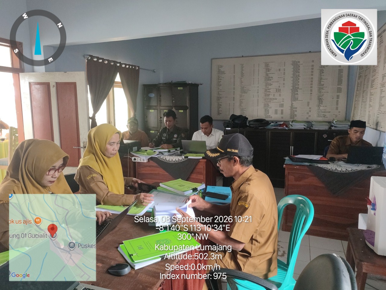 Tim BINWAS Kec. Gucialit Laksanakan Monev Administrasi Desa dan BPD di Desa Tunjung