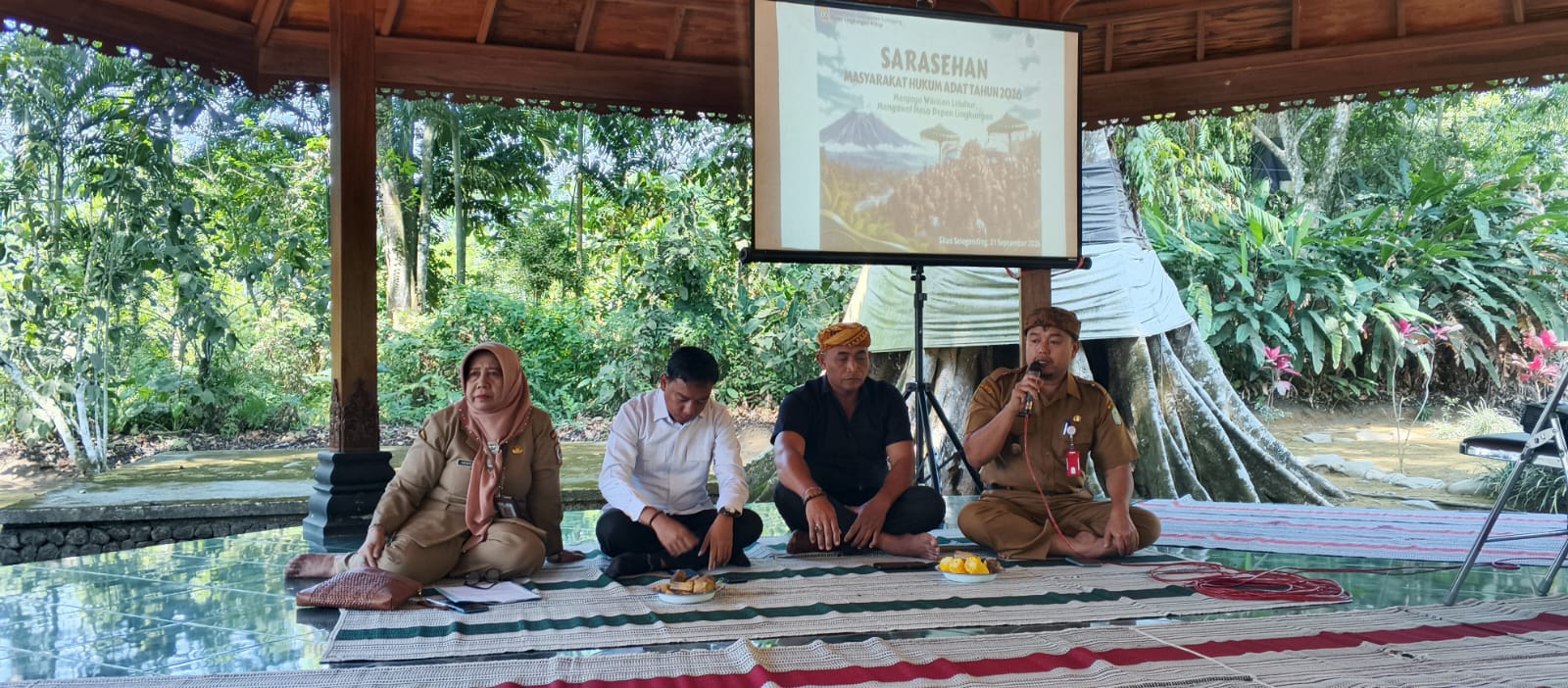 Kecamatan Gucialit Hadiri Musyawarah Hukum Adat di Situs Selogending Desa Kandangan