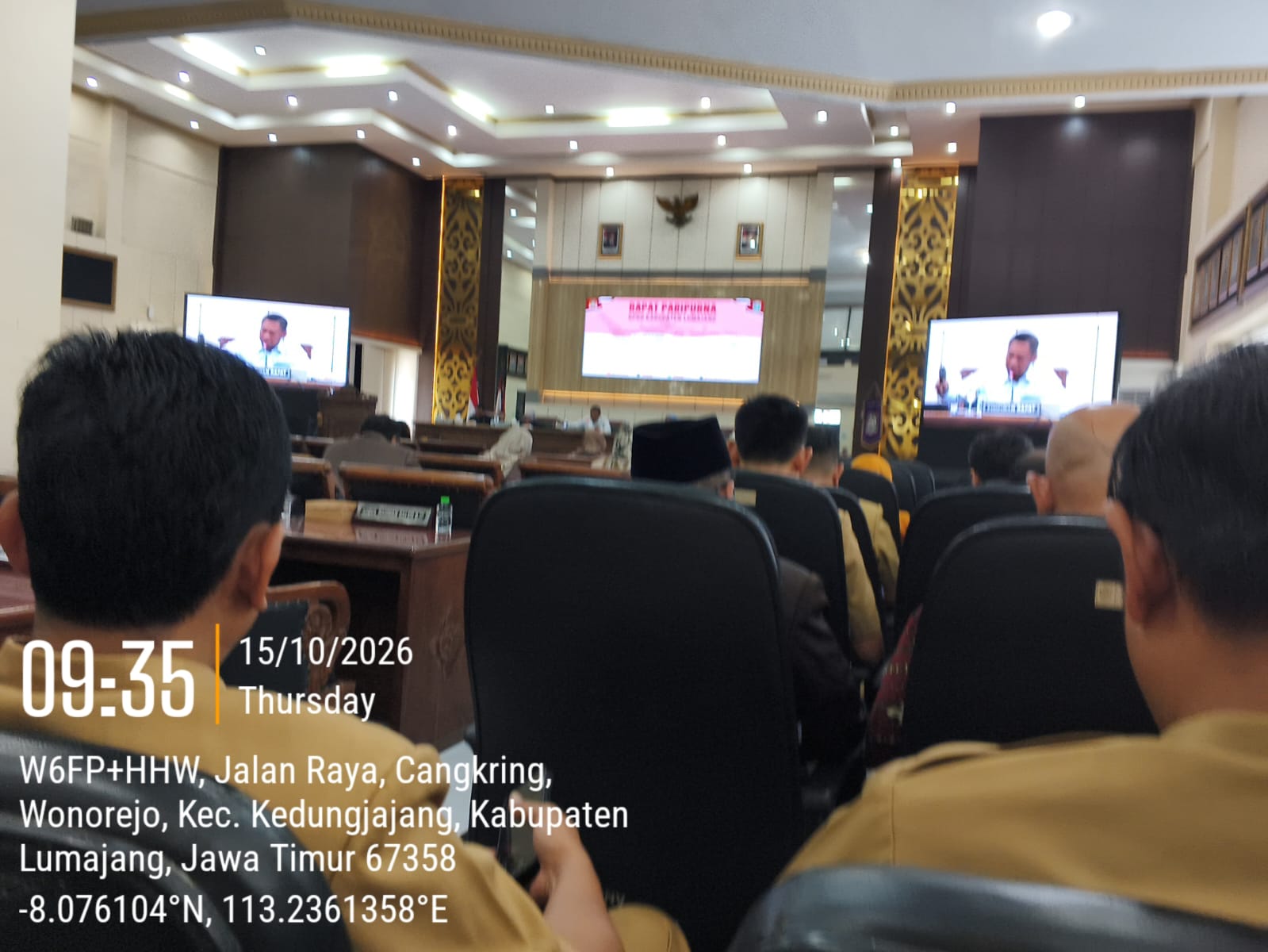 Kasi PMD Kecamatan Gucialit Hadiri Rapat Paripurna DPRD Kabupaten Lumajang
