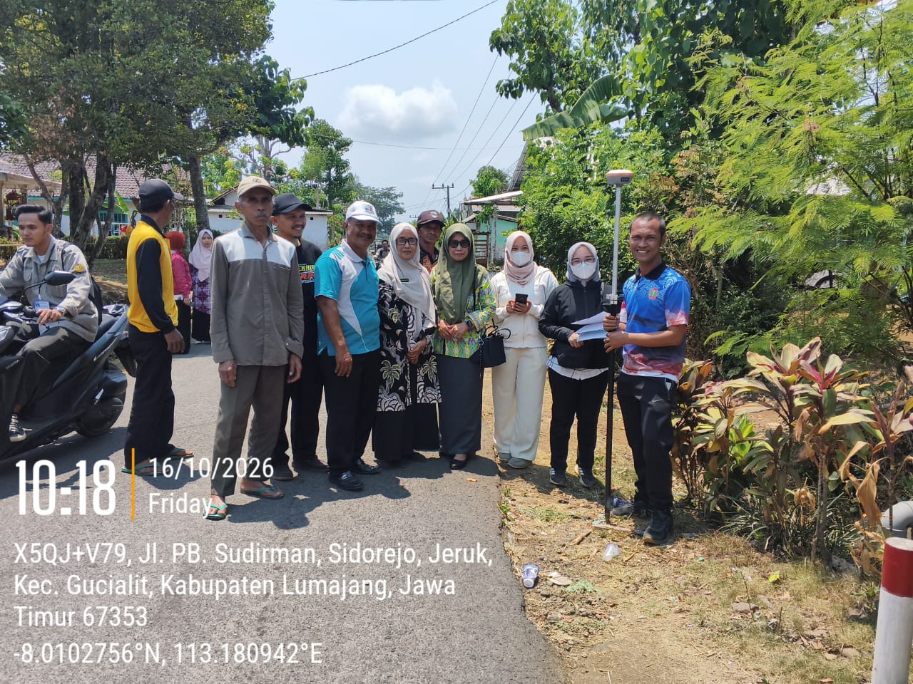 Kasi PMD Kecamatan Gucialit Hadiri Kegiatan Pengukuran Tanah di Lokasi SDN Jeruk 01